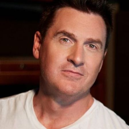 David Kaye is best known for his voice-over acting. Do you know how much money does David earn from a movie?